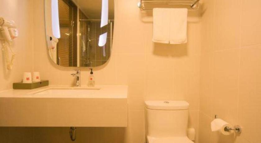 Ibis Shenyang North Station Hotell Eksteriør bilde