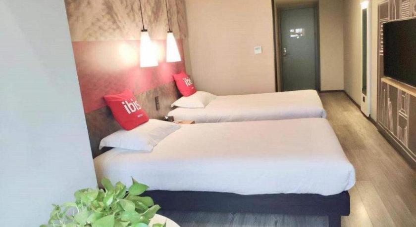 Ibis Shenyang North Station Hotell Eksteriør bilde