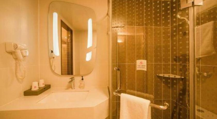 Ibis Shenyang North Station Hotell Eksteriør bilde